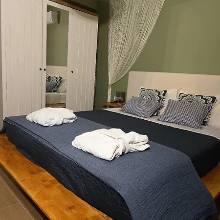 Pasithea Luxury House